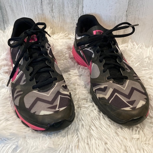 Nike Shoes - Nike Dual Fushion TR Running Shoe
